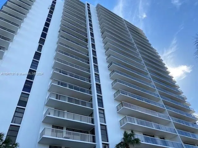 2 Bedroom 2 Bath In Aventura FL 33180 for Rent