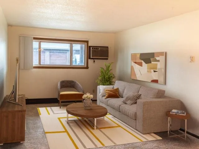 2Bd 1Ba Available $710 Per Month for Rent
