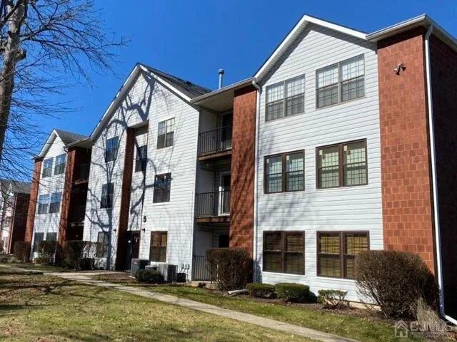 2 bedroom in Edison NJ 08817 for Rent