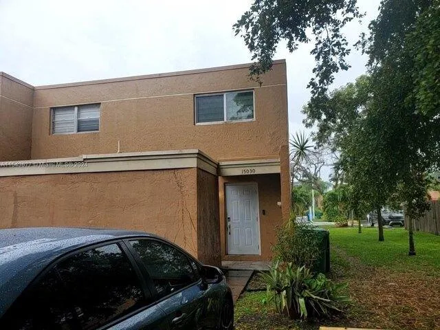 2 Bedroom 1.5 Bath In Miami FL 33193 for Rent