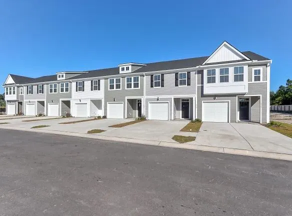 Highland Townhomes - 5682 Sablewood Street - Charleston, SC Apartments for Rent