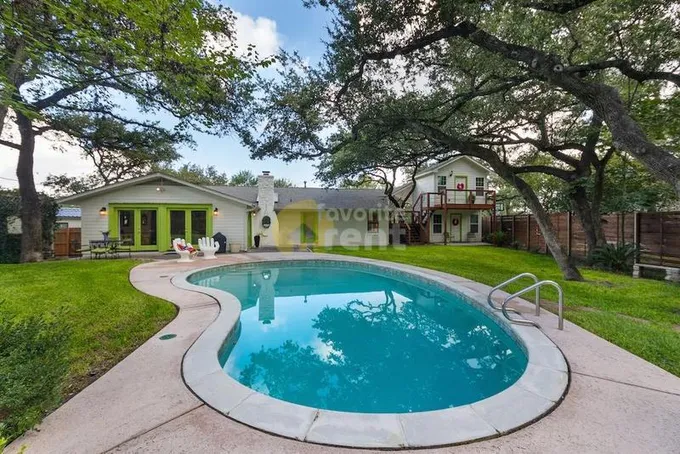 Austin 4 bedrooms, 2 baths house Close to Zilker Park & Downtown for Rent