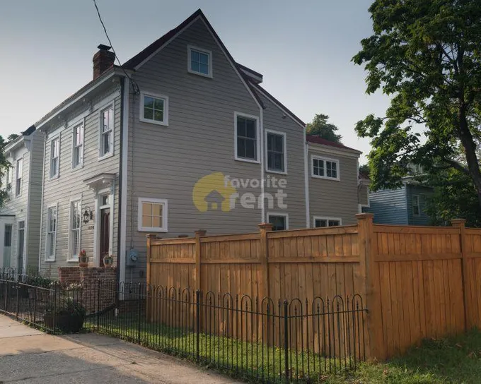 3 bedroom house steps to Old Town Alexandria for Rent