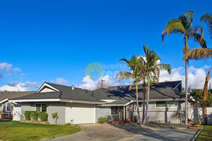 4 bedrooms house – garage – Santa Ana for Rent
