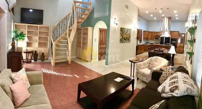 4 bedroom 2.5 bathroom house, Downtown San Antonio for Rent
