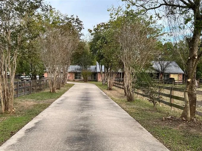 21610 Mueschke Rd, Tomball, TX 77377 for Rent