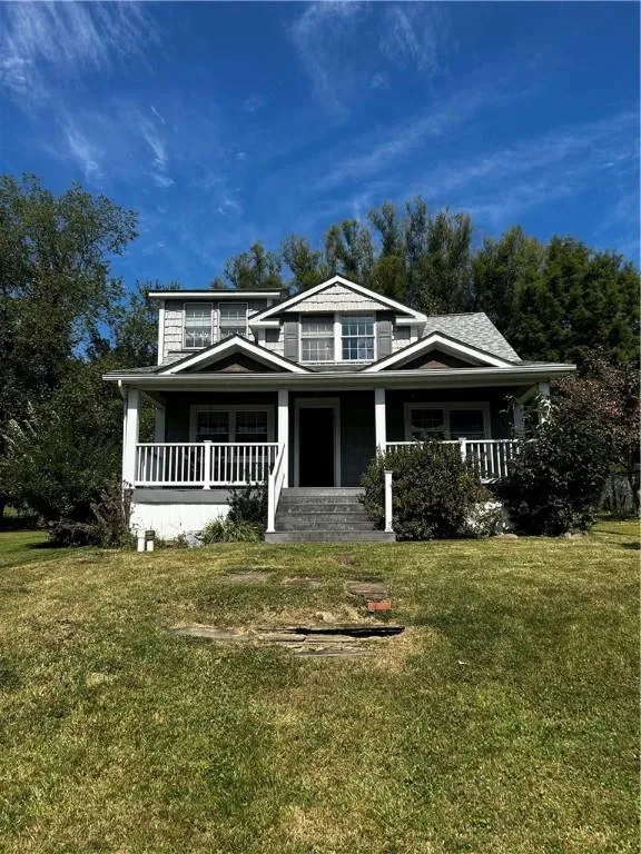 8239 LINCOLN RD, Verona, PA 15147 Single Family Residence For Sale  MLS# 1624455 for Rent
