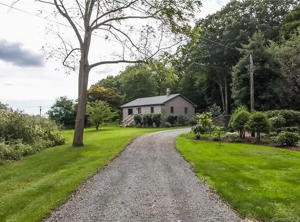 54 Jacobs Ln - Guilford, CT 06437 - Home For Rent
