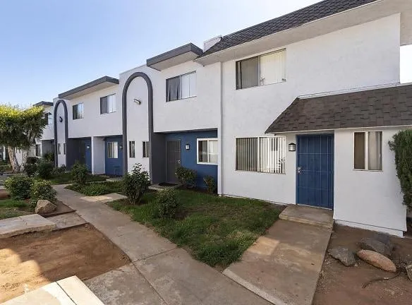 Sunset Terrace - 325 E Bradley Ave - El Cajon, CA Apartments for Rent