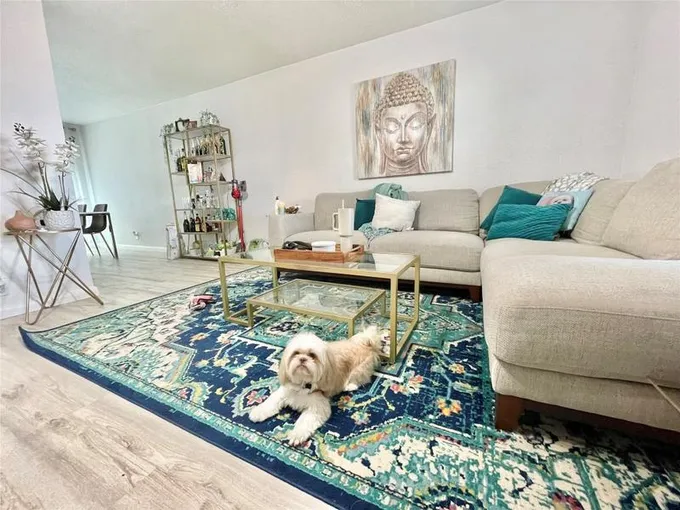 6211 Manor Road, Unit 104, Austin, TX 78723 for Rent