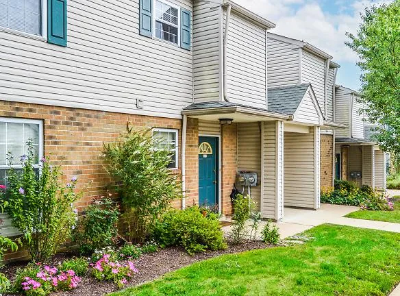 Wyntre Brooke Apartments - 1324 Phoenixville Pike - West Chester, PA Apartments for Rent