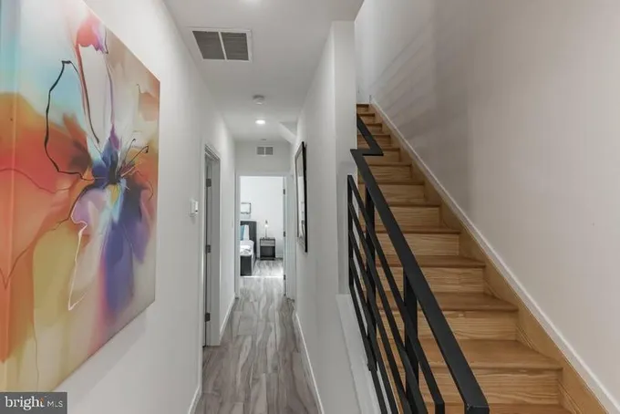 300 Budd Street, Unit A1, Philadelphia, PA 19104 for Rent