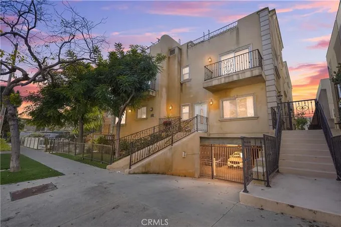 5255 Hermitage Avenue, Unit 105, Valley Village, CA 91607 for Rent