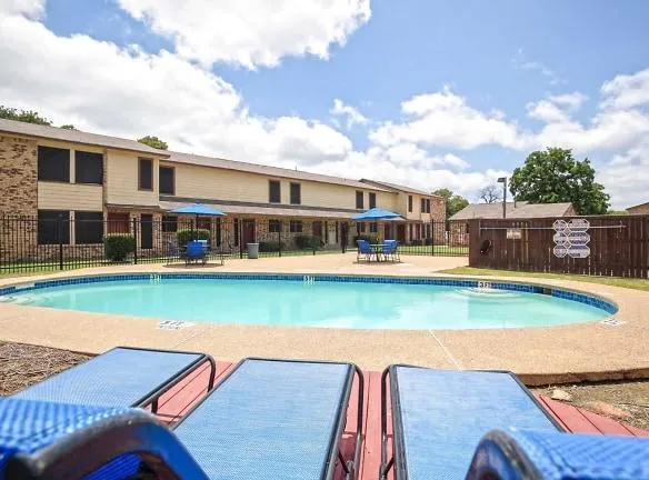 Enclave On Pioneer Apartments - 4614 Pioneer Rd - Balch Springs, TX Apartments for Rent