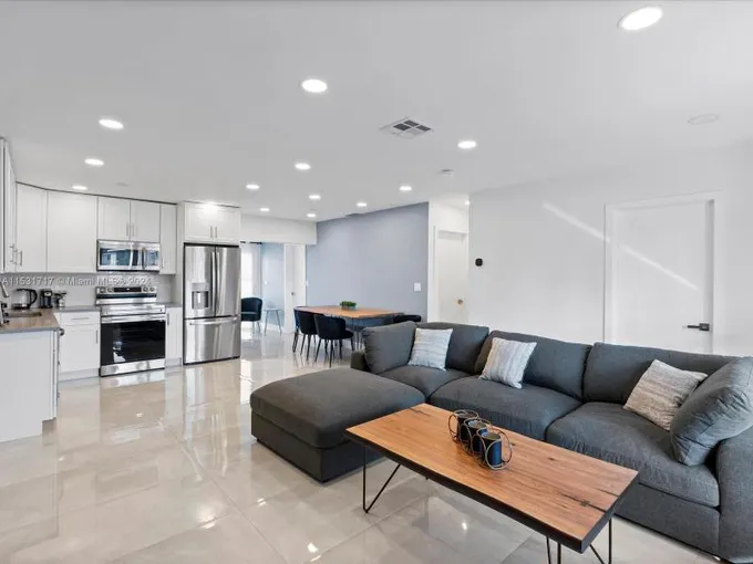 4761 SW 43rd Ter Unit: 1-2 Dania Beach FL 33314 for Rent