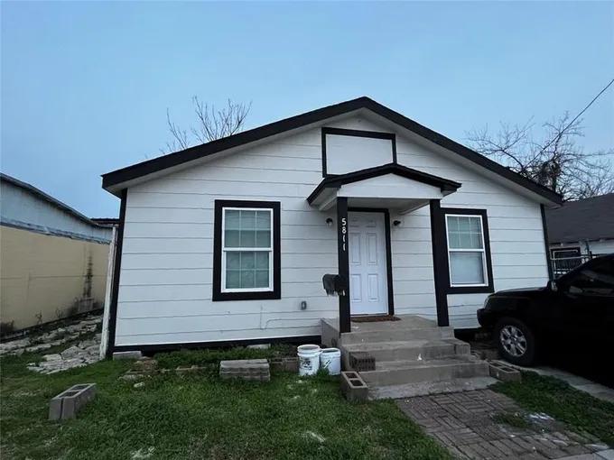 5811 Eastwood Street Houston Texas 77021 for Rent