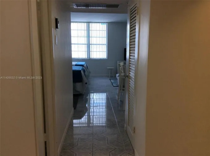 100 Lincoln Rd Unit: 616 Miami Beach FL 33139 for Rent