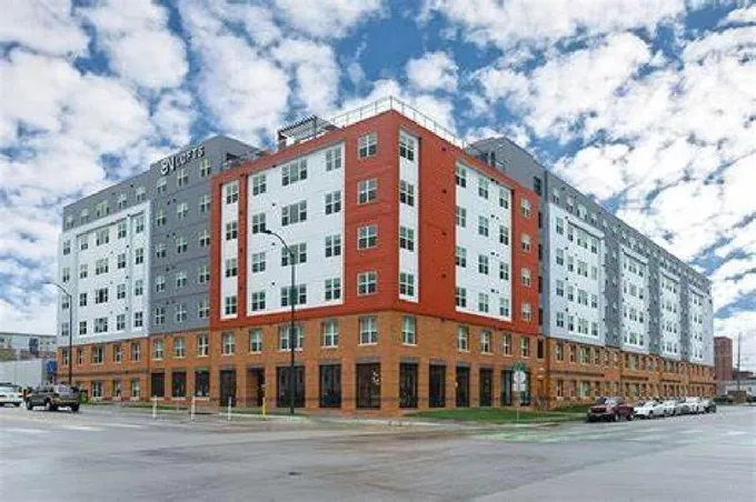 Subleasing 1BR W Private Bathroom for Rent