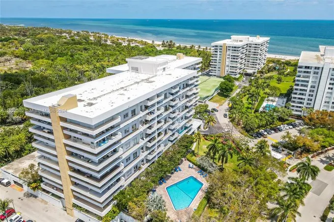 155 Ocean Lane Dr Unit: 210 Key Biscayne FL 33149 for Rent