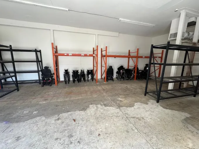 $2500/4077 PICO BLVD. #2-- Large Office Space and Warehouse--Approx 900 SF. for Rent