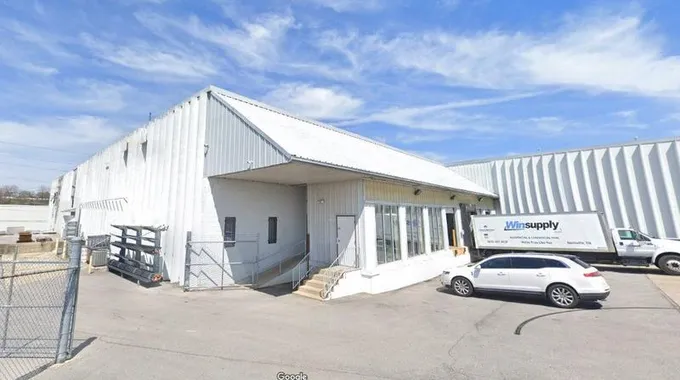 Flexible Terms! Warehouse and Office Space for Lease for Rent