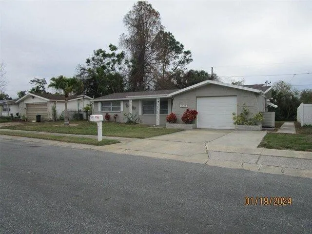 2 Bedroom 2 Bath In Holiday FL 34691 for Rent