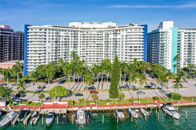 5151 Collins Ave Unit: 526 Miami Beach FL 33140 for Rent