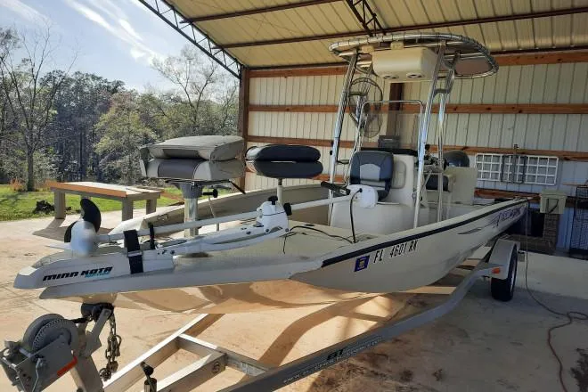 2011 Xpress H20 B for Sale