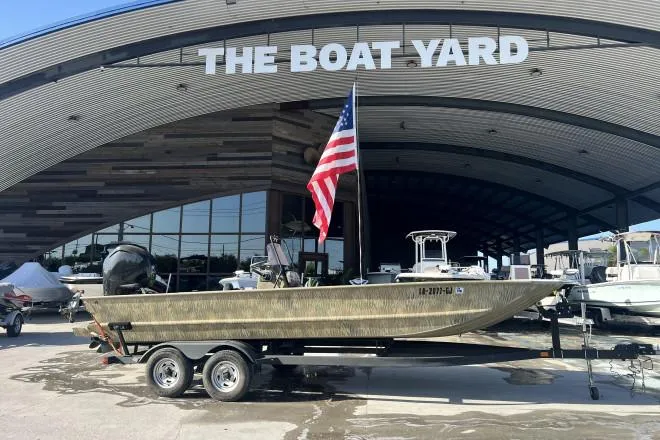 2019 Tracker Grizzly 2072 CC for Sale