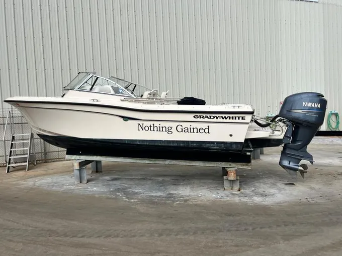 2006 Grady-White Tournament 225 for Sale