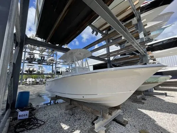 Sea Hunt Boats ULTRA 229 for Sale
