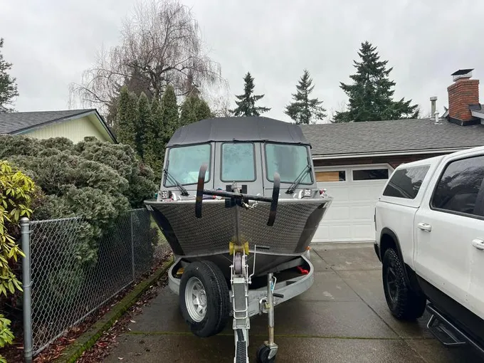2015 Alumaweld Intruder Outboard 22 for Sale