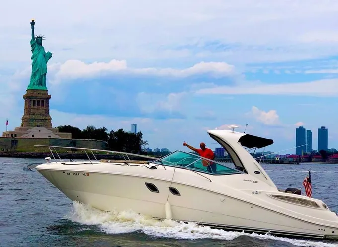 2014 Sea Ray 330 Sundancer Boat for Sale