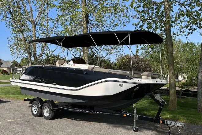 2015 Bayliner Element XR7 for Sale