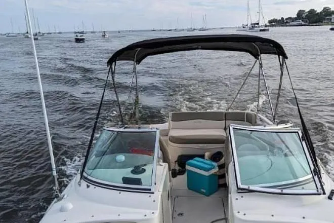 2005 Sea Ray 240 Sun Deck for Sale
