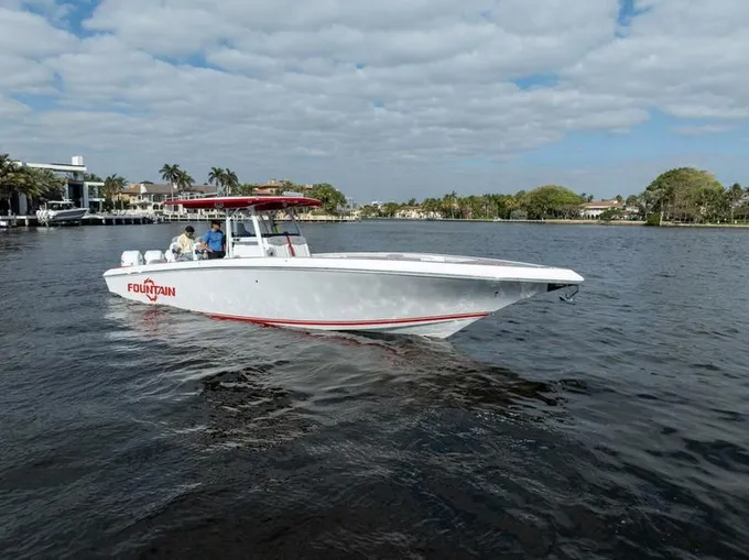 2023 Fountain Powerboats SC for Sale