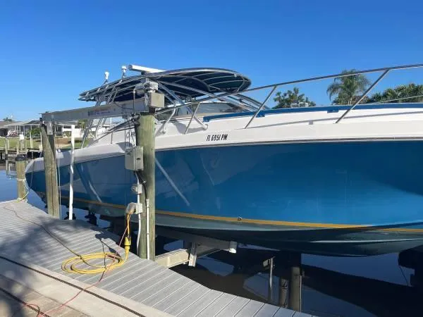 Fountain Powerboats 38 LX for Sale