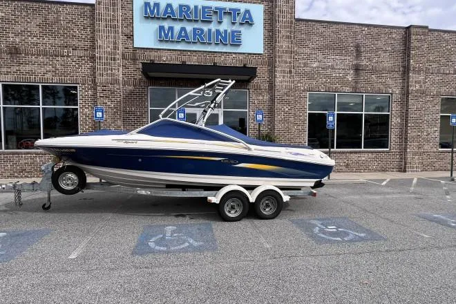 2006 Sea Ray Sport Series w/ Mer Cruiser 220HP Engine and Trailer Included for Sale