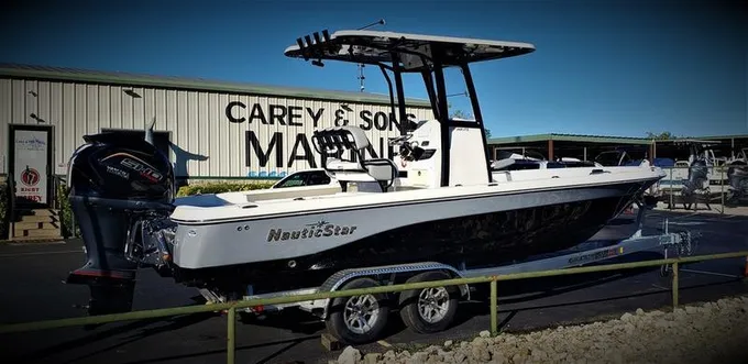 24 foot Nautic Star 249XTS for Sale