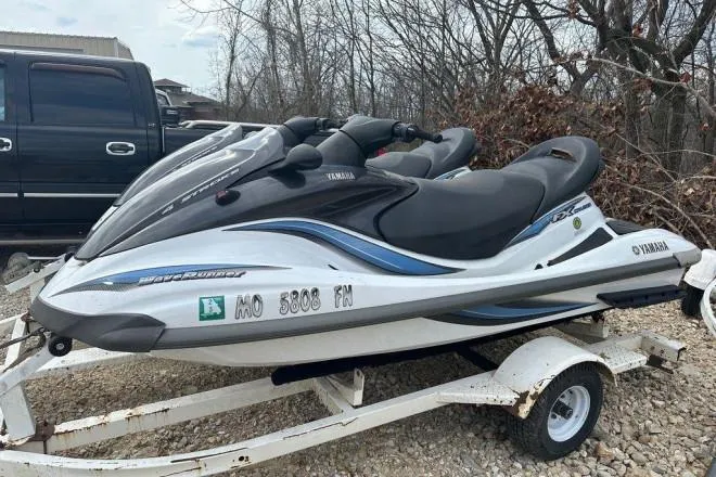 2004 Yamaha WAVERUNNER FX CRUISER for Sale