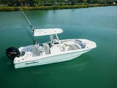 23 foot Nautic Star 231 Hybrid for Sale