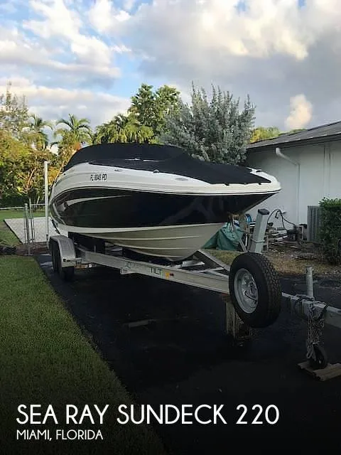 Sea Ray Sundeck 220 Deck Boats 2010 for Sale