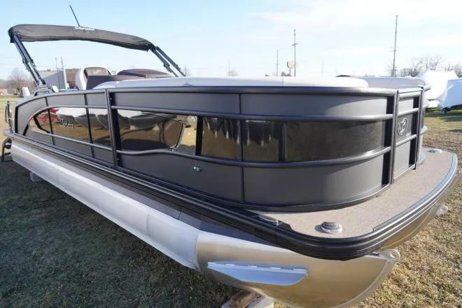 2024 Barletta Lusso Mid-Lounge for Sale