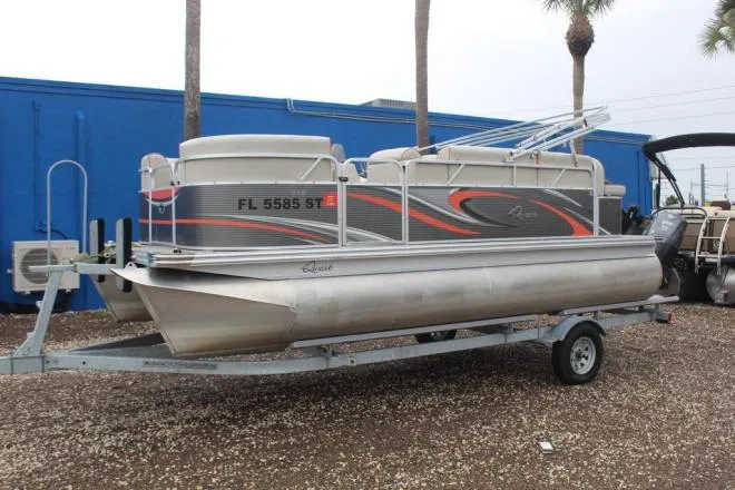 2020 Qwest 818 XRE Cruise for Sale