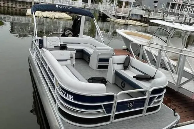 2022 Godfrey 2186C for Sale