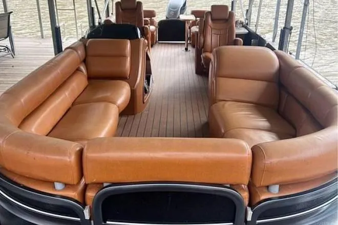 2019 Premier 270 Intrigue for Sale