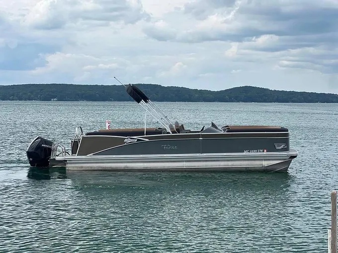 2023 Tahoe 2585 Cascade Quad Lounger for Sale