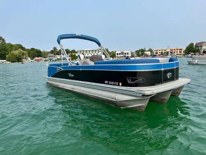 2023 Tahoe 2585 Cascade Quad Lounger for Sale