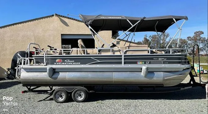 2019 Sun Tracker 22 XP3 for Sale