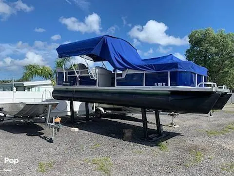 1997 Sea Hunt Boats 24 for Sale